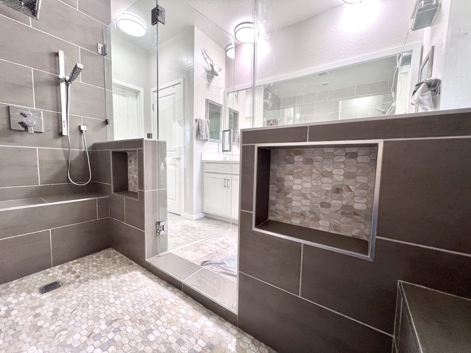 Bathrooms - ET Builders LLC