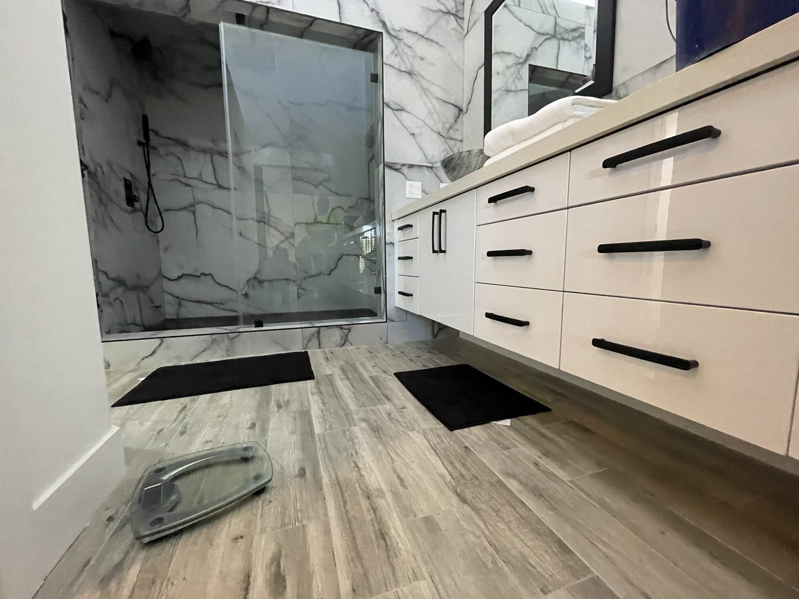 Bathrooms - ET Builders LLC