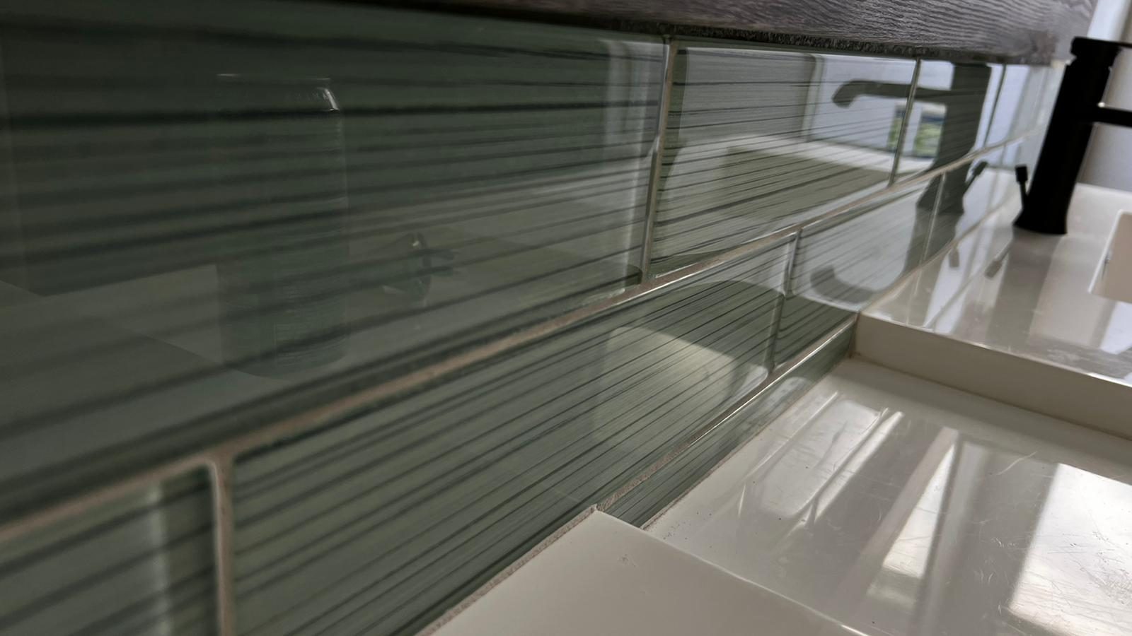 Kitchens & Counters - ET Builders LLC