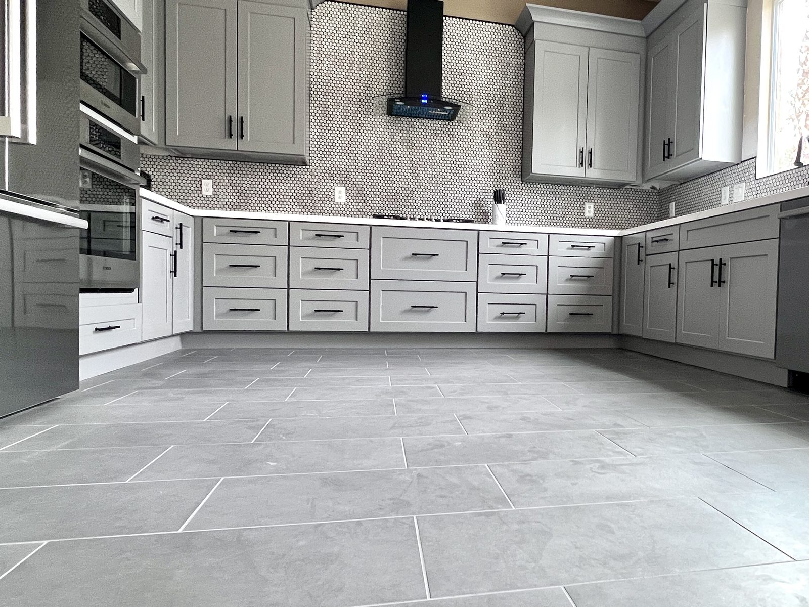 Kitchens & Counters - ET Builders LLC