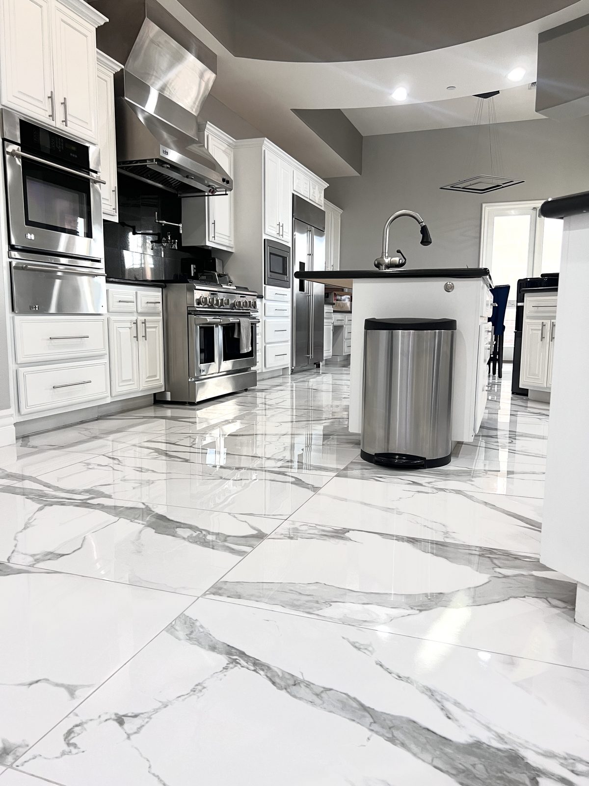 Kitchens & Counters - ET Builders LLC